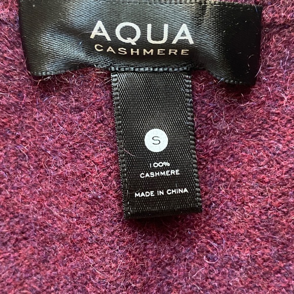 Aqua 100% Cashmere V-Neck Sweater Burgundy Size Small - Picture 9 of 9